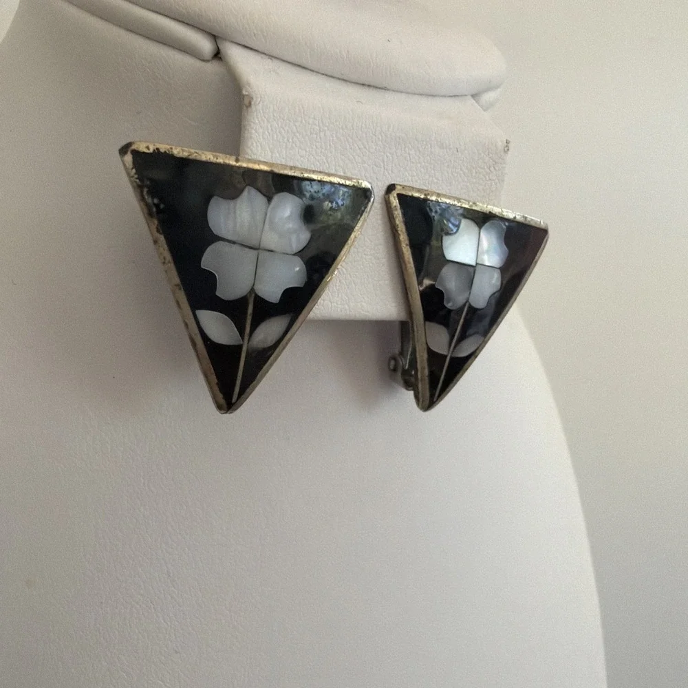 Vintage Alpaca Mexico Silver Abalone Flowers Inlay Clip-on Earrings
